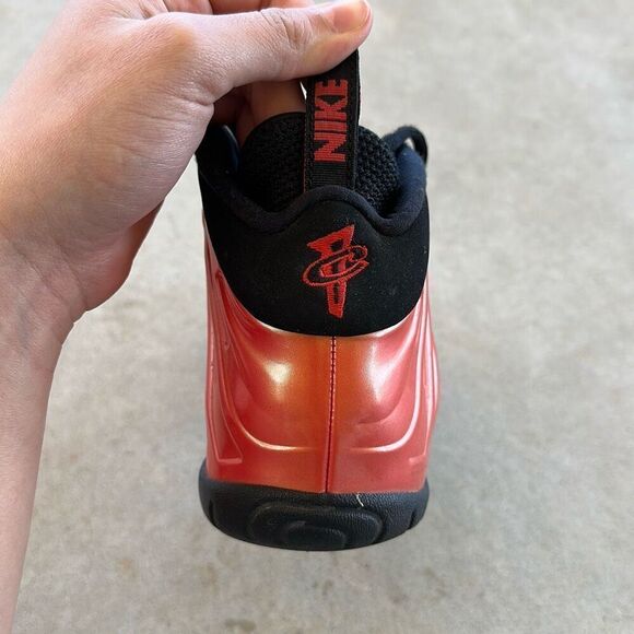 Nike Sneakers Air Foamposite One Youth Size 5.5 Red Habanero - Picture 11 of 14